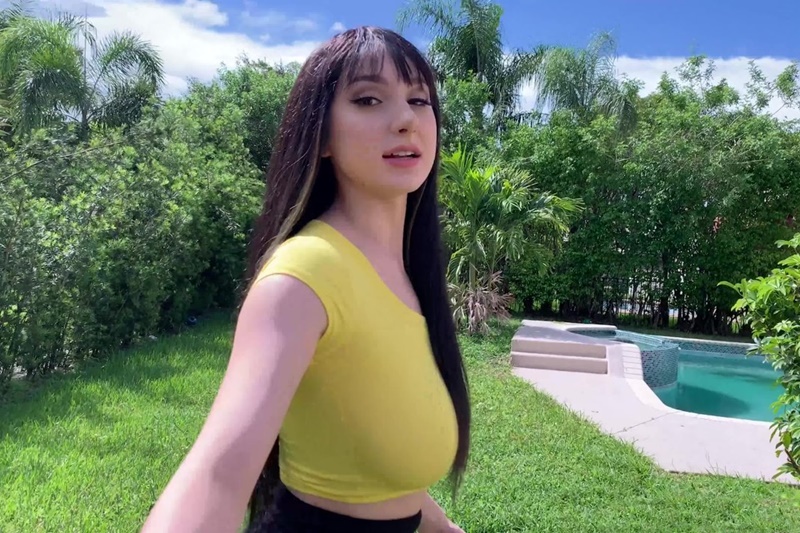 Skylar Vox - Breaking and Entering With Sis - Porn00