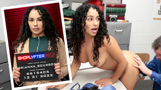 Brianna Bourbon - Horny MILF In The Offıce