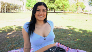 Raven Ryder - Natural Curvy Teen Loves Fucking